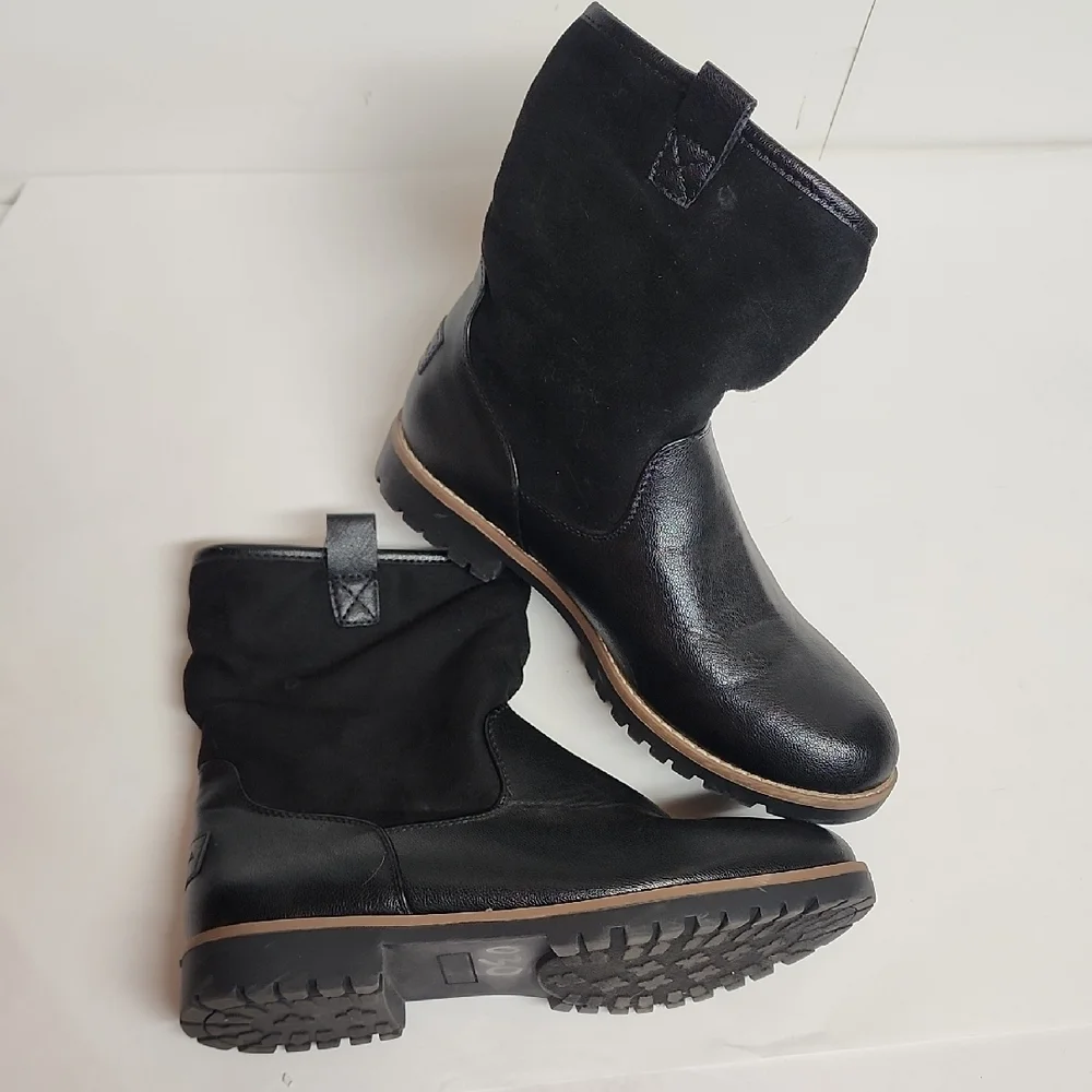 Nautica Sz 8.5 Black w/ Cream inside Textile Upper Pull-on Comfortable Boots